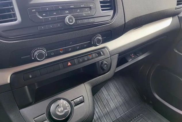 Toyota Proace Verso cena 134800 przebieg: 81000, rok produkcji 2022 z Wrocław małe 562